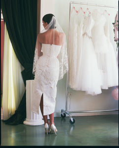 Mid-calf Wasp Skirt with Carnation Embroidery